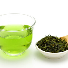 茶工場のまかない緑茶 59円(税抜)