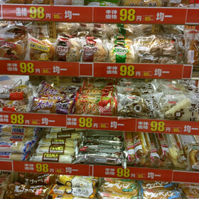 菓子パン 98円(税抜)