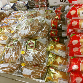 菓子パン 87円(税抜)