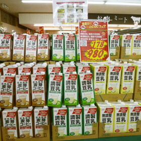 調整・無調整豆乳、豆乳飲料 麦芽コーヒー 178円(税抜)