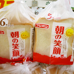 朝の笑顔　食パン 69円(税抜)