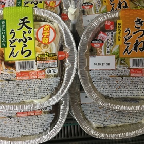 鍋焼きうどん天ぷら・きつね 128円(税抜)