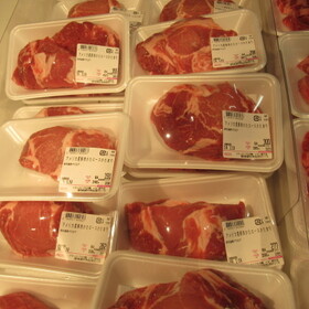 豚肉かたロースかたまり 78円(税抜)