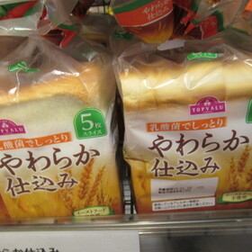 やわらか仕込み食パン 108円(税抜)