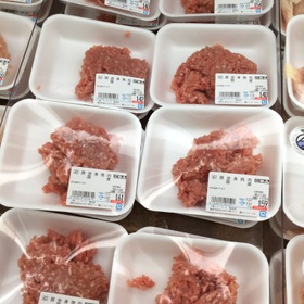 豚赤身ひき肉 122円(税抜)