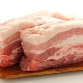豚かたまり（バラ・肩ロース肉） 98円(税抜)