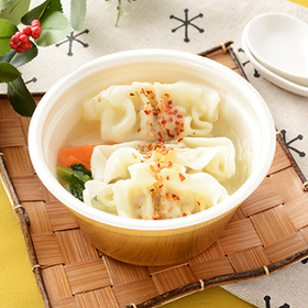 餃子と野菜の中華スープ 399円(税込)