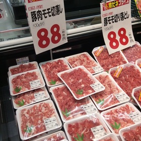 国産豚肉もも切り落とし 88円(税抜)