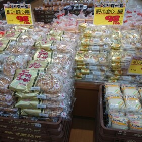 ヤマザキ　菓子パン各種 98円(税抜)