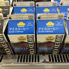 アイスコーヒー  甘さひかえめ 98円(税抜)