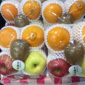 果物お供えセット 598円(税抜)