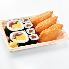 【寿司】たっぷり玉子の太巻入り助六寿司　※写真はイメージです。 295円(税抜)