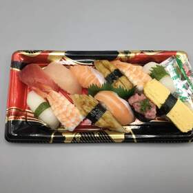 にぎり寿司 600円(税抜)