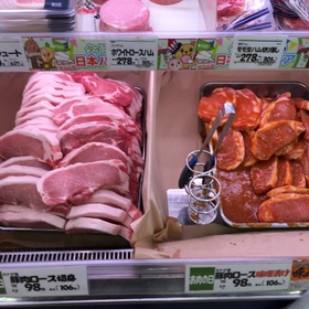 豚ロース切り身各種 98円(税抜)