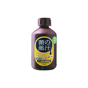 菌の黒汁 698円(税込)