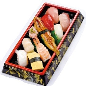 中とろ入り海鮮寿司 宴 880円(税抜)