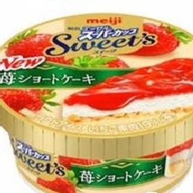 スーパーカップスイーツ 苺のショートケーキ 148円(税抜)