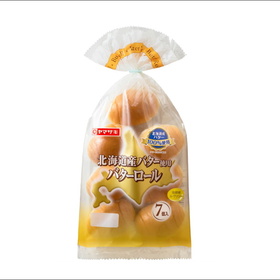 北海道産バター使用バターロール 148円(税抜)