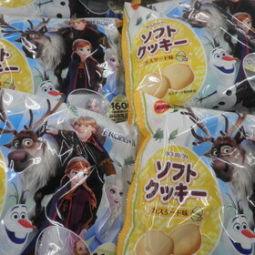 ソフトクッキーカスタード味(アナと雪の女王) 278円(税抜)
