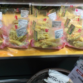 えびと季節野菜の天ぷら(天つゆ付) 395円(税抜)