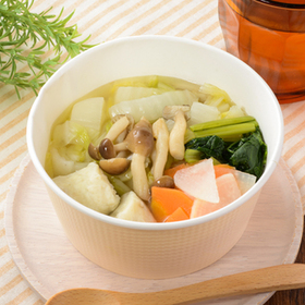 1/2日分の野菜！つみれスープ(白身魚) 450円(税込)
