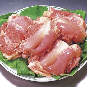 備中の健農鶏モモ肉 148円(税抜)