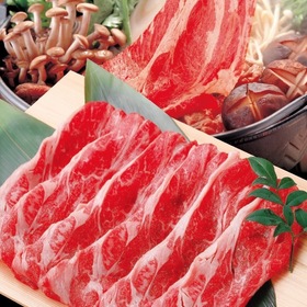 牛肉肩ロースすき焼用〈交雑種〉 680円(税抜)