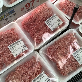 豚挽肉 97円(税抜)