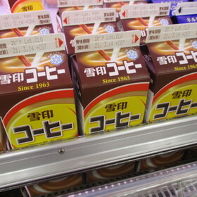 雪印　コーヒー 100円(税抜)