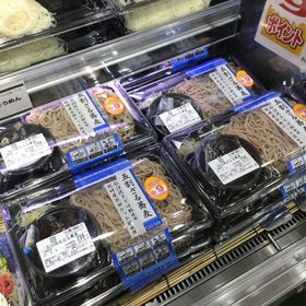 石臼挽きざる蕎麦 321円(税込)