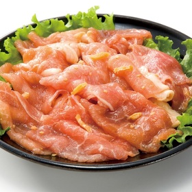 豚肉かた味付け生姜焼き用（解凍） 105円(税込)