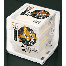 北海道産大豆ユキホマレ使用きぬとうふ(3コ入) 105円(税込)