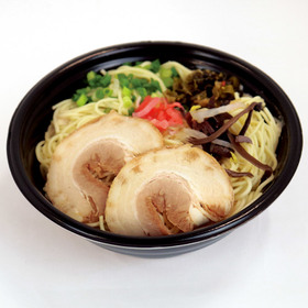 博多風とんこつラーメン（高菜付き）麺10%増量 409円(税込)