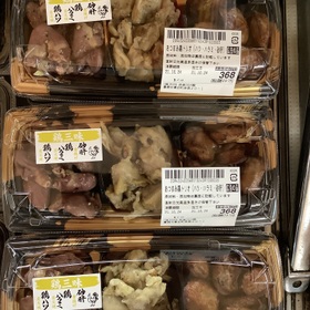 おつまみ鶏トリオ 397円(税込)
