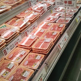 豚ロース肉全品 半額
