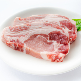 国産豚肉ステーキ・カツ用（かたロース） 215円(税込)