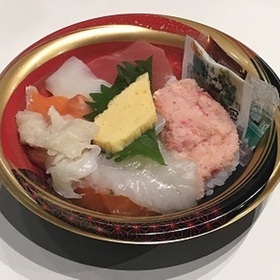 海鮮丼 430円(税込)