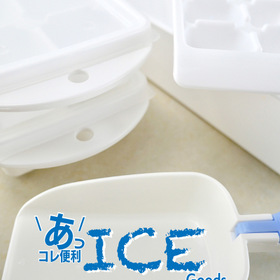 ★製氷皿＆アイススコップ★ 110円(税込)