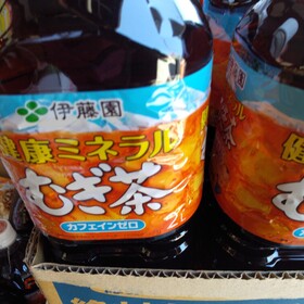 健康ミネラル麦茶 118円(税込)