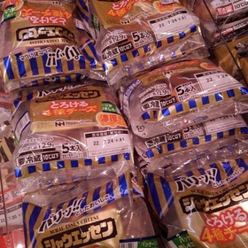 シャウエッセン ４種のチーズ 301円(税込)