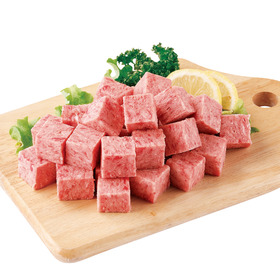 牛サイコロステーキ用〈成型肉・解凍〉 626円(税込)