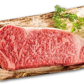 牛肩ロースジャンボステーキ肉 215円(税込)