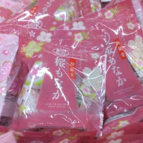 桜もなか 192円(税込)